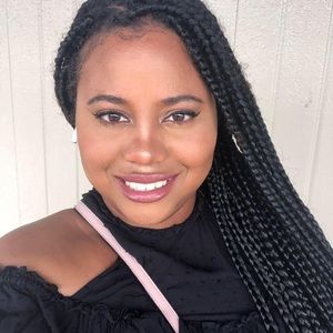 Meet your Posher, Abryllya